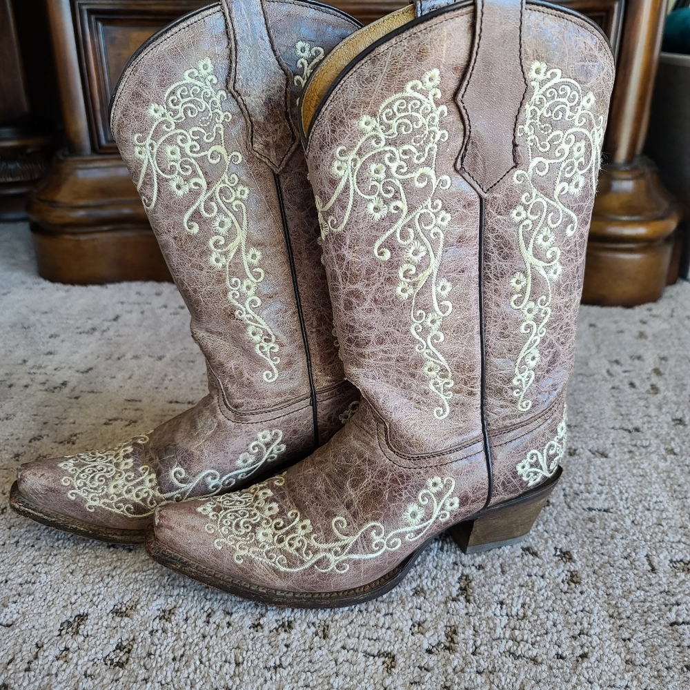 Corral Boots Teens Size 4
